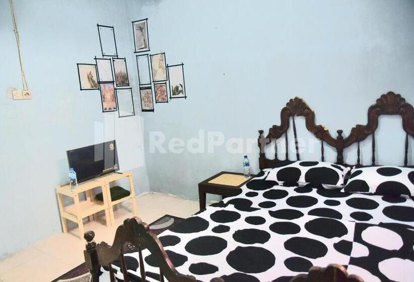 ホテル Fanta Home At Pronojiwo Lumajang Redpartner