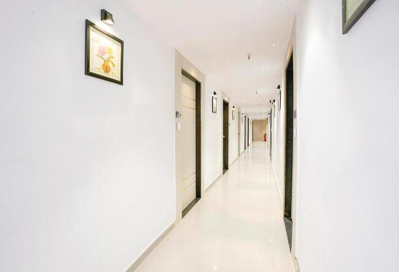 Fabhotel Grey Sky   Nr Gandhinagar Sector 11