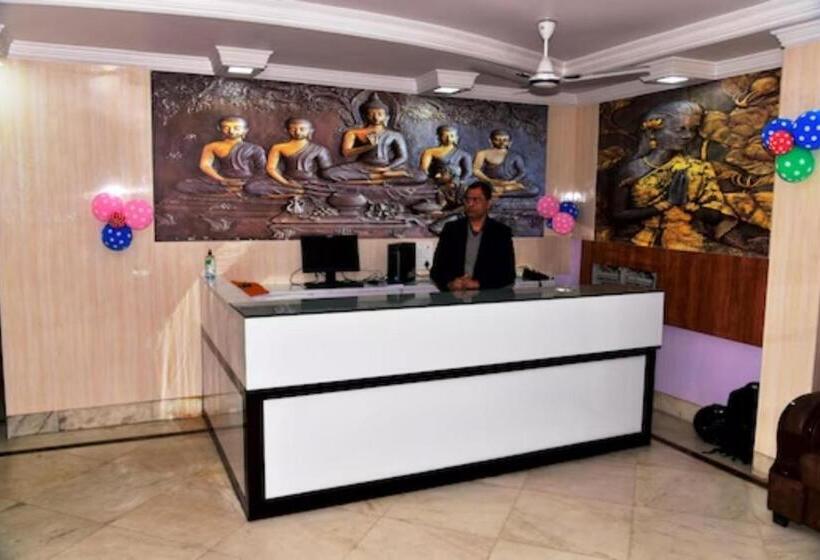 فندق Royal Guest House, Gaya