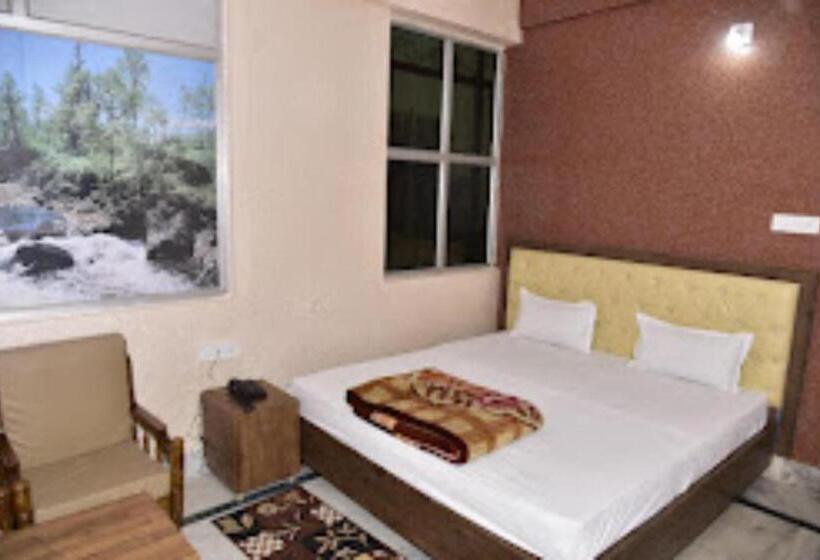 فندق Royal Guest House, Gaya