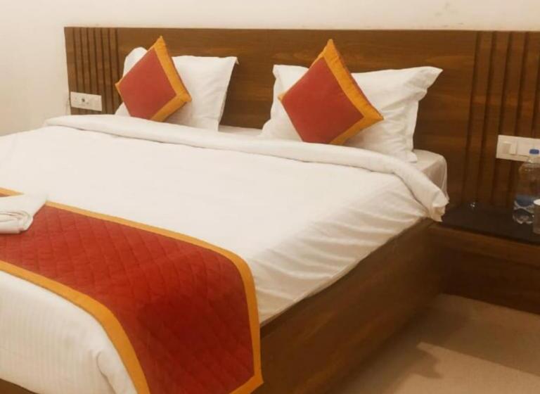 호텔 J Park Auroville Beach