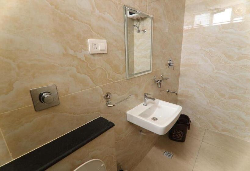 호텔 J Park Auroville Beach