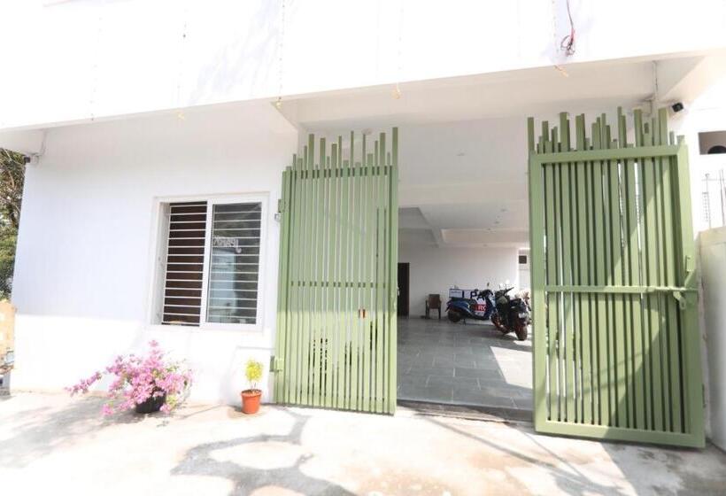 호텔 J Park Auroville Beach