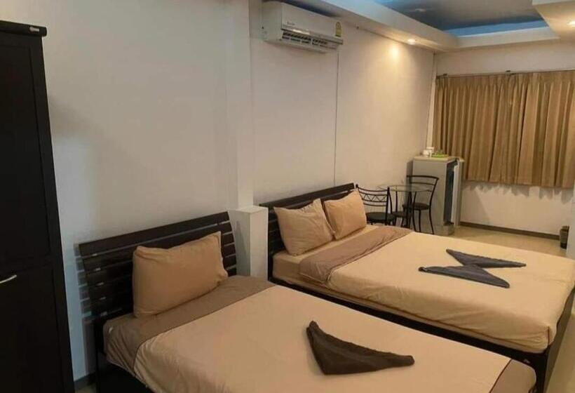 فندق Jomtien Seaside Guesthouse