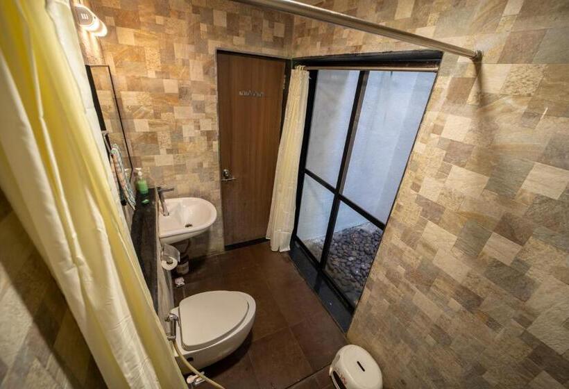 호텔 Ll Empyrean Stay Ll Coconut Beach Farm Resort Ll