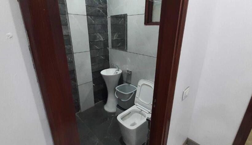 Oyo Hotel Bliss
