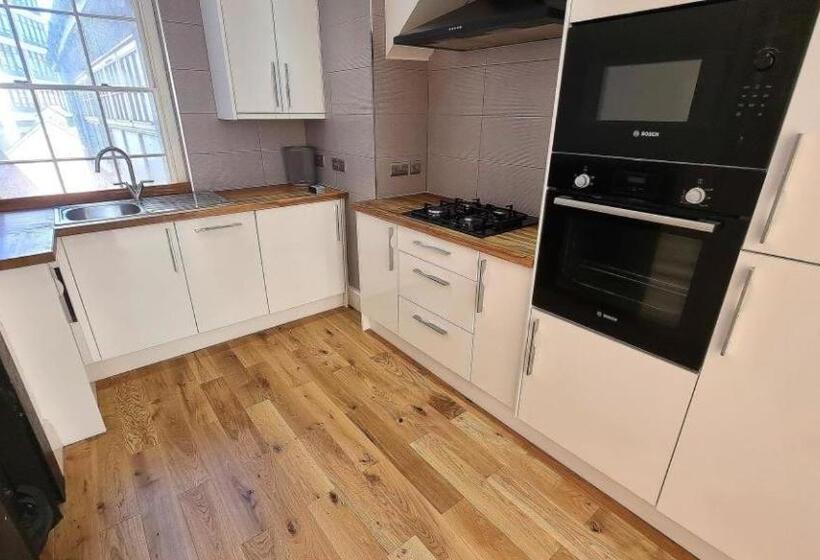 بنسيون Hull City Apartment No 07