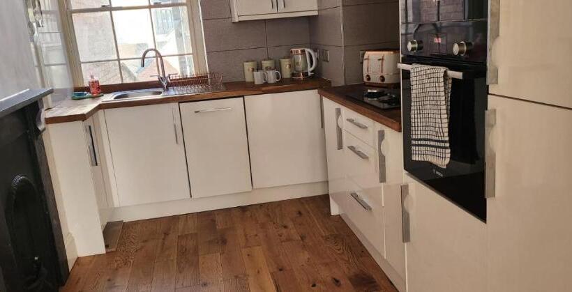 بنسيون Hull City Apartment No 07