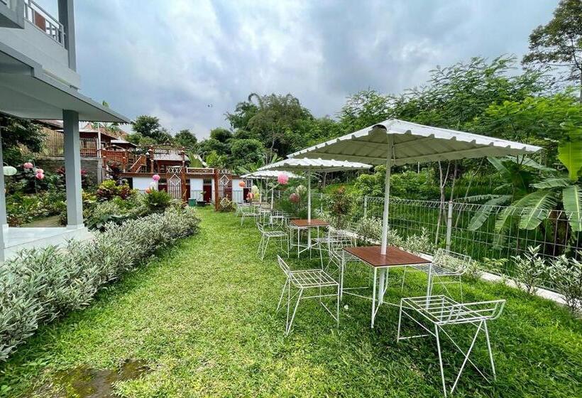 ペンション Rizky Bromo Homestay