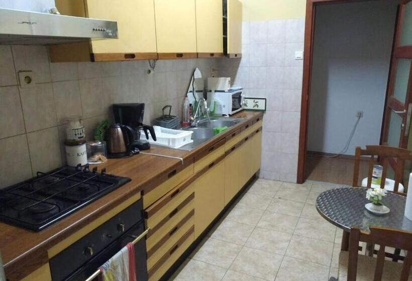 بنسيون Room In Bb   Chambre Z2 A Bruxelles