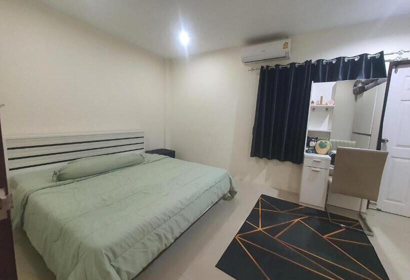 펜션 Tawatchai House Phuket