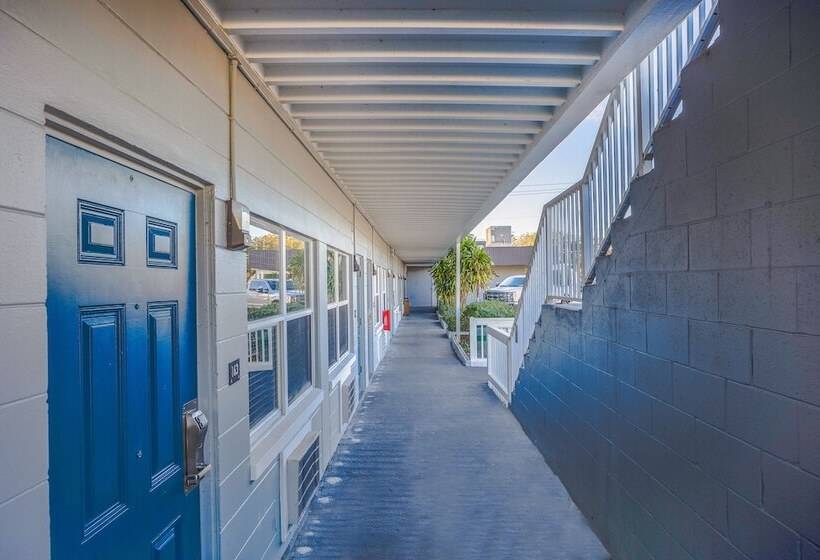 Budget Motel  Titusville