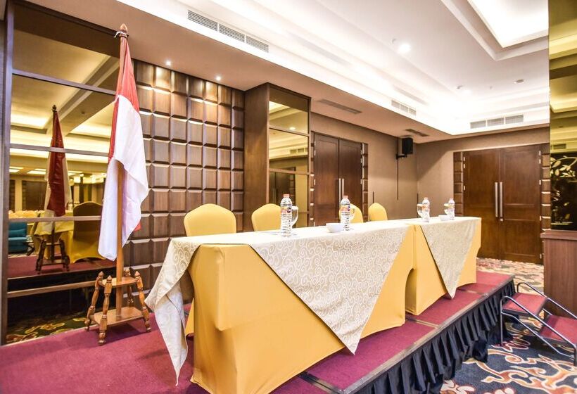 هتل Golden Tulip Essential Tangerang