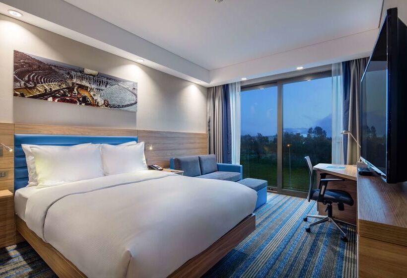 هتل Hampton By Hilton Izmir Aliaga