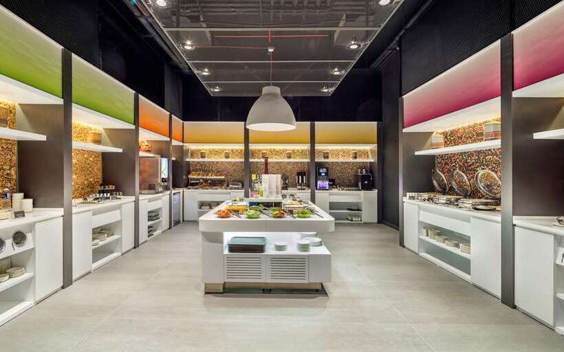 هتل Hampton By Hilton Izmir Aliaga