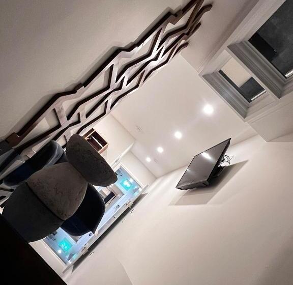 酒店 53 Luxury Rooms