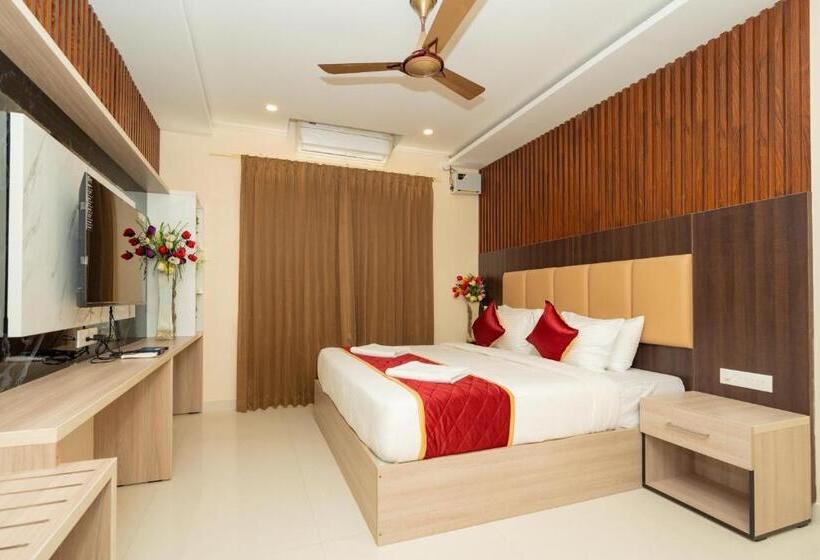ホテル Brindavan Elite