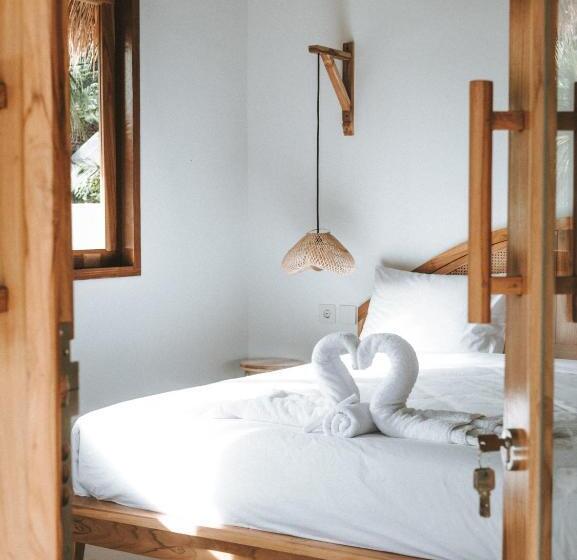 בית מלון כפרי Luana Lombok