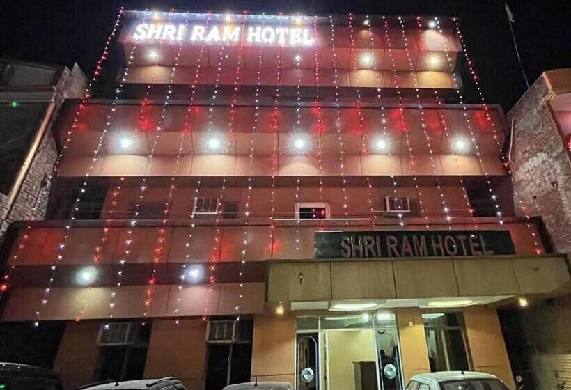 Отель Shri Ram