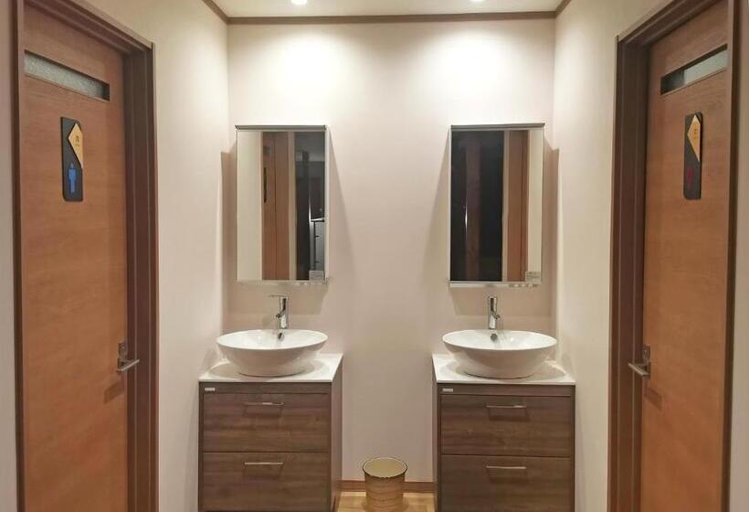 膳宿费 White House Onsen Guesthouse