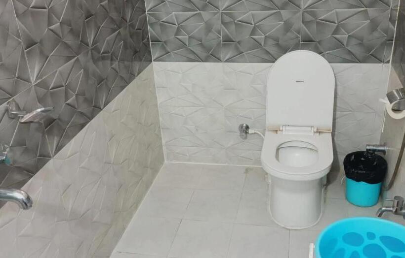 پانسیون Dbr Guest House