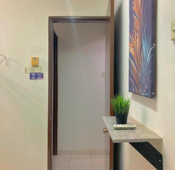 پانسیون Nr Cyberstay 1 Shared Apartment, Non Sharing Bathroom