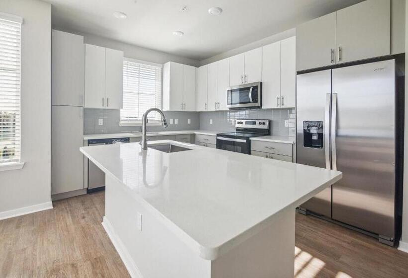 Rise Sereno Apartments By Barsala