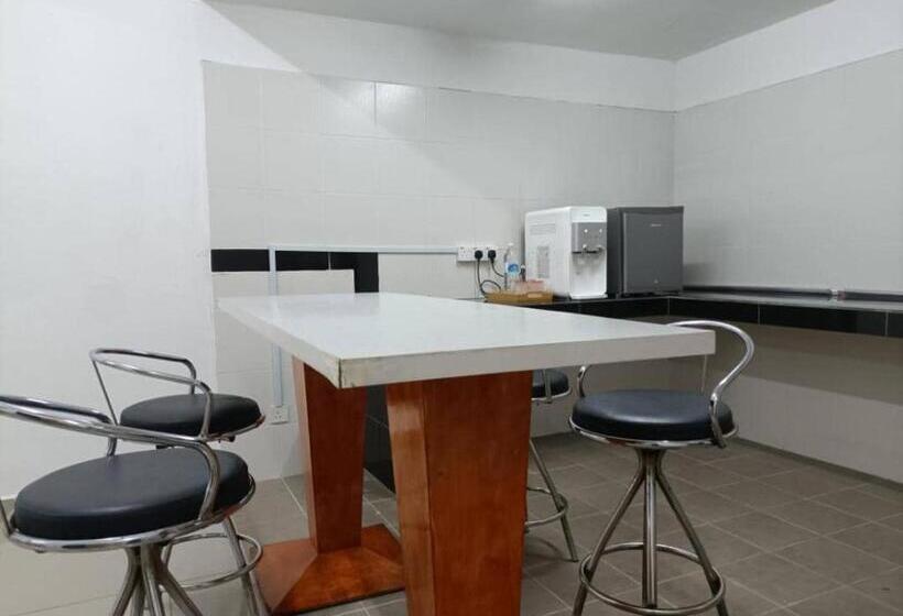 Adeen S Suria Suite, Hotel Mutiara Gua Musang