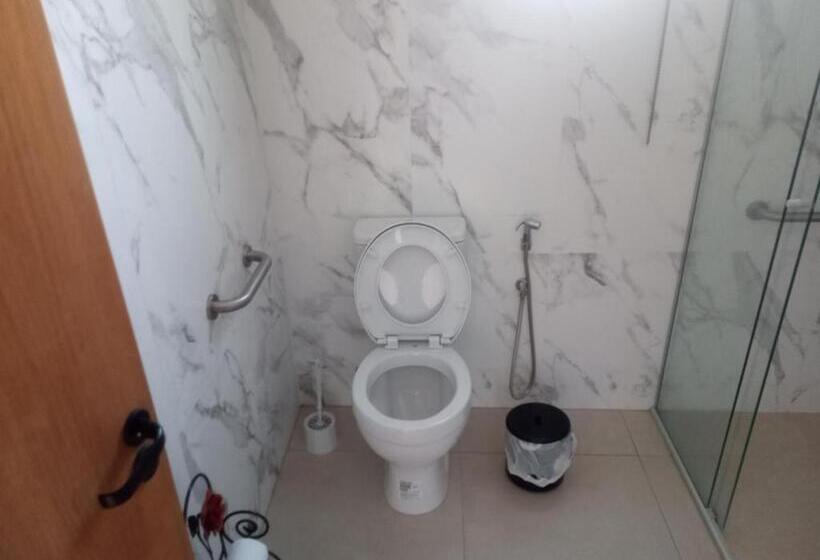 ユースホステル Pousada Quatro Estações