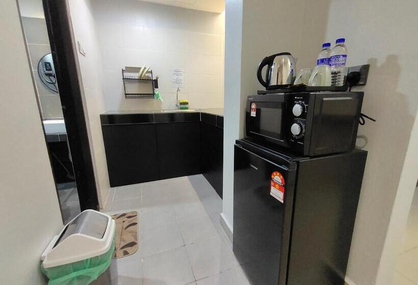 Hanan Studio Apartment With Pool, Wifi & Netflix