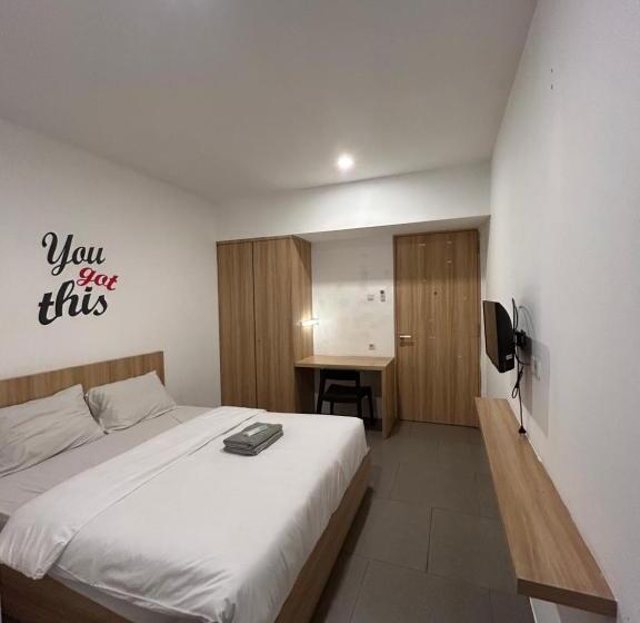 هتل Behomy Maxley Lippo Karawaci