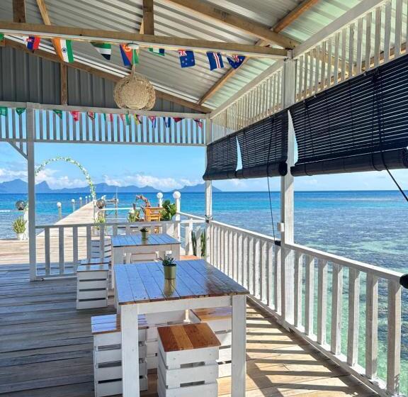 酒店 Bihing Angan Water Chalet