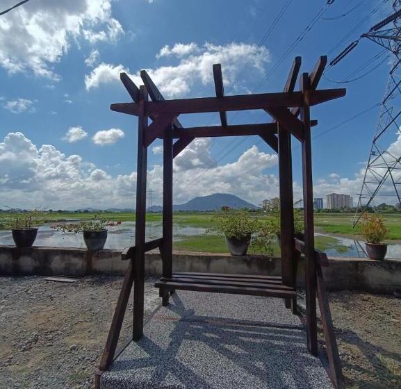 호텔 Chalet And Homestay Kasih Bonda For Musllim Only