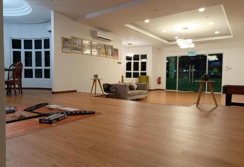 هتل Lestari Inn Residence