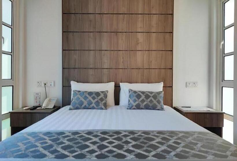 Отель Solesor Kampong Beach Resort