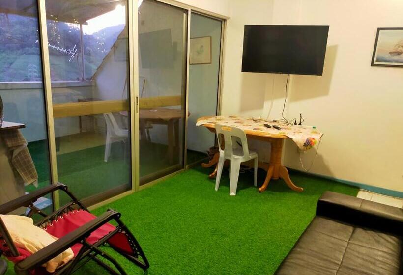 펜션 R2l5y Room 1 With Balcony And Bathroom