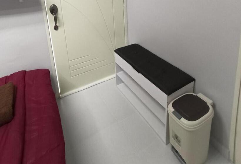 بنسيون Roomstay Nimaza Bilik 2