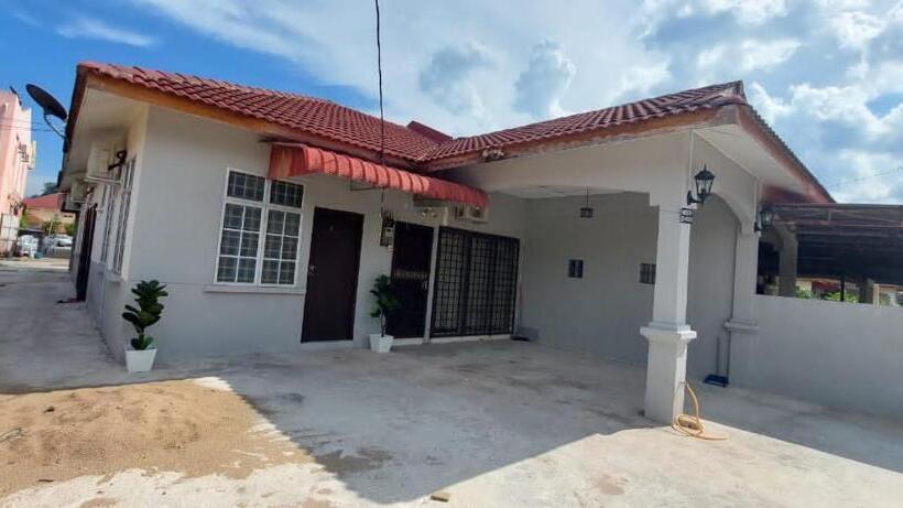 پانسیون Sobey Laris Roomstay Iman Gmc