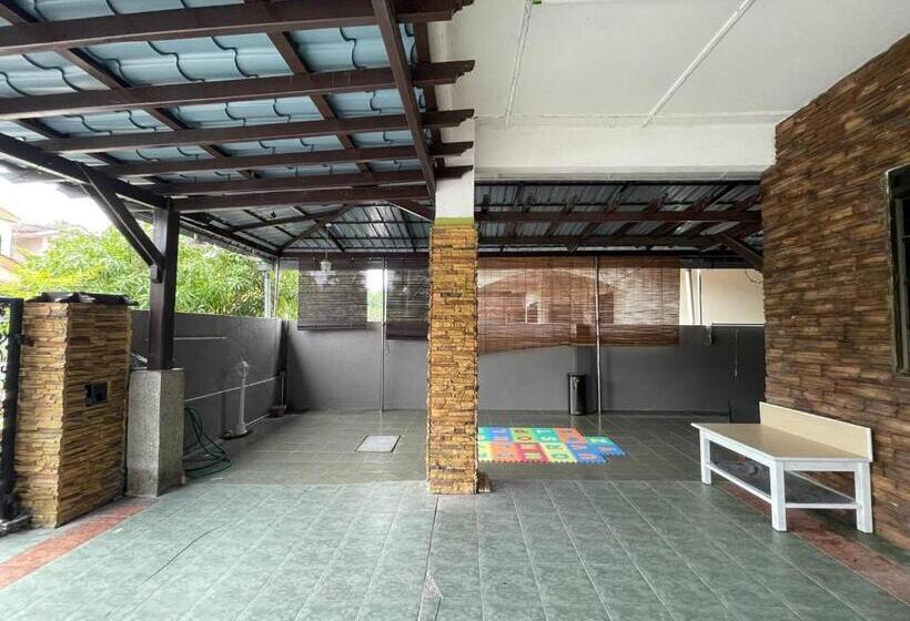 پانسیون Venice Raudhah Guest House