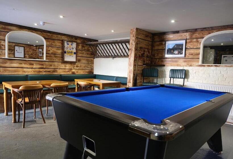 فندق صغير The Plough Inn