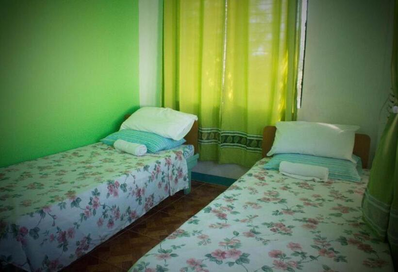 مبيت وإفطار Rne Hometel Batanes
