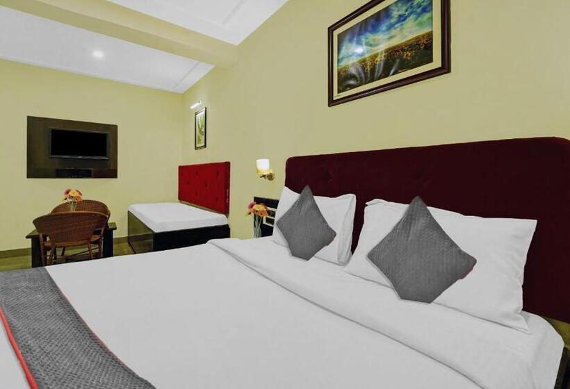 Collection O Silverleef Hotels And Resorts