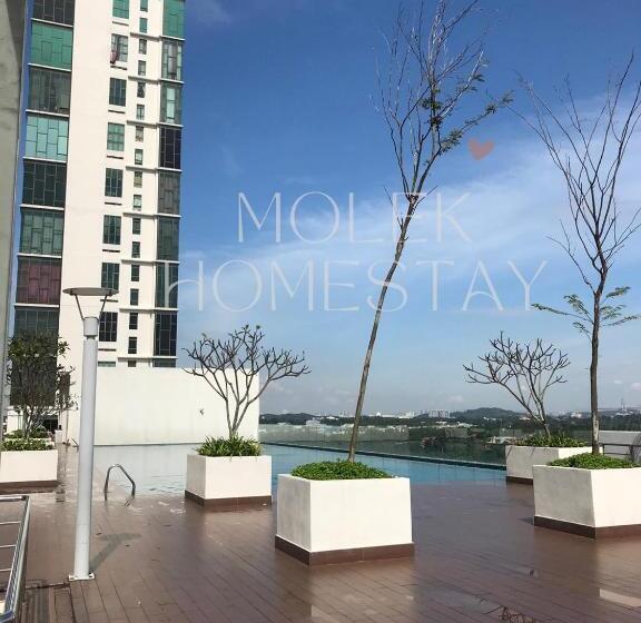 Evo Soho Studio Suites Bangi By Molek Homestay  Pool Or City View