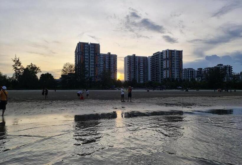 בית מלון כפרי Puteh Timurbay Beachfront Private Suite Kuantan