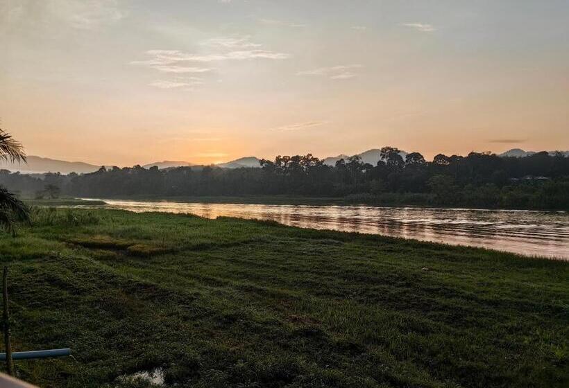 هتل Resort D Rumah Bonda River View Kuala Kangsar