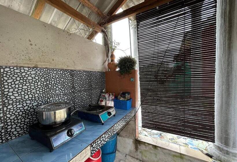 ペンション Mahasa Penarik Homestay