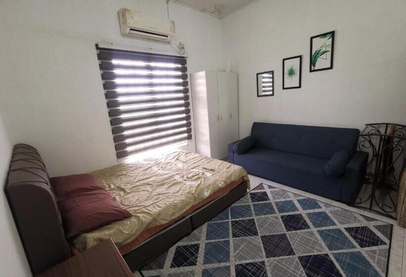 Пансион Nasya Homestay Bandar Enstek