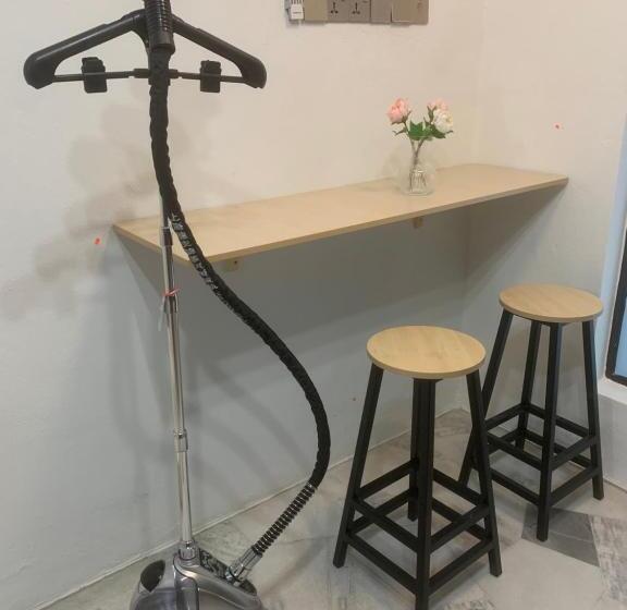 펜션 Queen Room Semi Attached Bathroom Bukit Mertajam Alma Impian