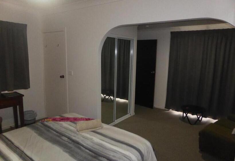 بنسيون The Edge Guest Rooms