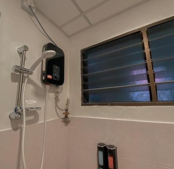پانسیون Venice Guest Hostel   Bilik Sahaja